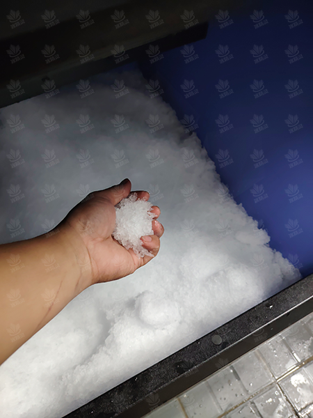 雪花颗粒碎冰