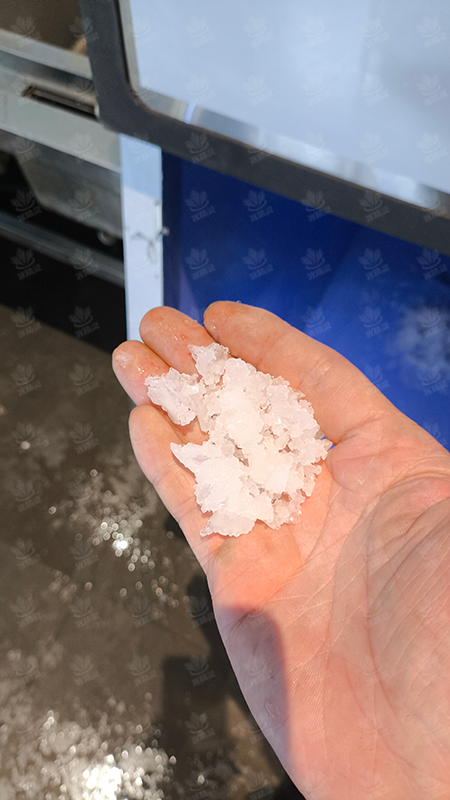 雪花颗粒碎冰