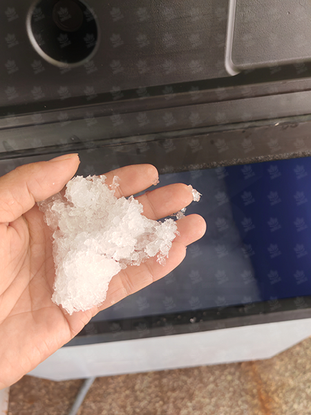 雪花颗粒冰